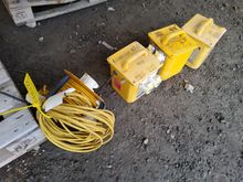 Image of 3x Transformers & 2x Cables