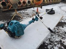 Image of Makita MM4 Petrol Strimmer