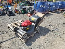 Image of Honda Izzy 21" Pedestrian Mower