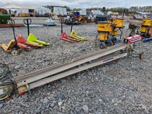 Image of Bumpa 8m Material Lift