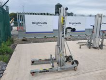 Image of Sumner 2010 Telescopic Lifter