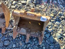 Image of 18" 450 Black Bucket for Takeuchi 125