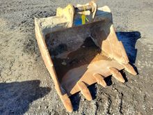 Image of Strickland 4ft Bucket Digging Bucket Pins 65mm | Ears 260mm | Centres 385mm