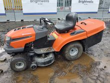 Image of Husqvarna CTH140 Twin Ride on Mower