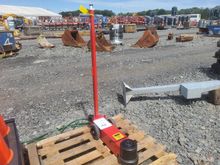 Image of 80T Long Reach Air Jack