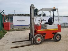 Image of Linde H20D Diesel Forklift