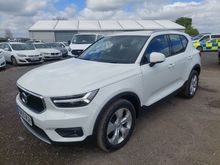 Image of VOLVO XC40 MOMENTUM PRO D3 AWD Estate