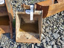 Image of Strickland 18" Excavator Bucket 140mm Ears 185mm Centres 35 Pins