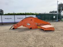 Image of Hitachi Boom, Dipper & Hydraulic Oil Tank