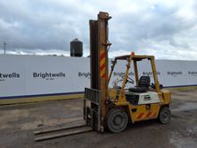 Image of Komatsu FD25-7 Diesel Forklift