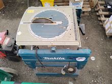 Image of Makita LF1000 Flip Over Table / Chop Saw