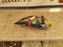 Image of Bosch GWS 22-230 LVI 31107 - Angle Grinder 230mm 110V ~