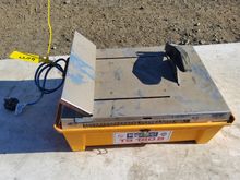 Image of Compact Tile Saw