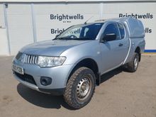 Image of MITSUBISHI L200 4LIFE CLUB CAB DI-D Pick-up