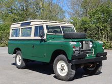 Image of 1962 Land Rover 109 S2a