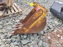 Image of Trenching Bucket  53mm Pins 200mm Ears 230mm Centres
