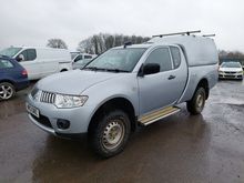 Image of MITSUBISHI L200 4LIFE CLUB CAB DI-D Pick-up