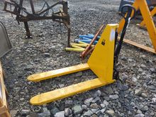 Image of 1000kg Highlift Semi Electric Pallet Truck