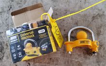 Image of Maypole Universal Hitchlock