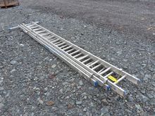 Image of 3 Tier Extrending Ladder