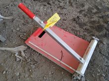 Image of D-Cut Tile Cutter