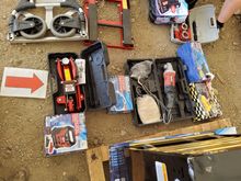 Image of CL JACK CTJ2BMCB 2TO, CL SAND CON320 230V, CL CHARG IBC20 12V/2, CL PUMP BIP1000 230V, CL SAND BS1 230V 900, CL POLISHR CP185 230