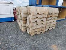 Image of Approx 154x Red & White Plastic Barriers