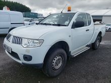 Image of MITSUBISHI L200 4LIFE CLUB CAB DI-D Pick-up
