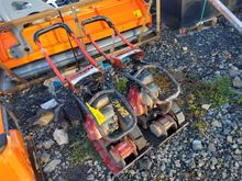 Image of Fairport FPC320 2x 12’’ Plate Compactors