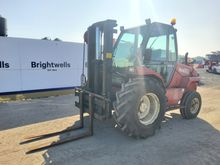 Image of Manitou M26-2 Cabbed Diesel Forklift