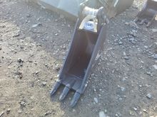 Image of Bucket 1ft Wide, 45mm Pins, 145mm Ears & 245mm Centres