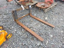 Image of Pallet Tines & Back Plate