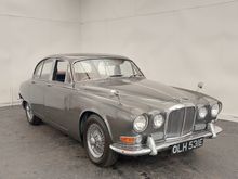 Image of 1967 Jaguar 420