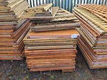 Image of 1 x Pallet of 3' Fencing Panels & Trellis
