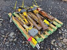 Image of 7x Hydraulic Breakers