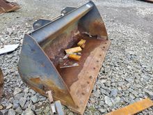 Image of Manitou Bucket