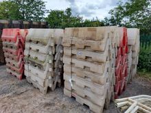 Image of Approx 168x Red & White Plastic Barriers