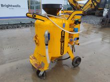 Image of Quill Falcon Kwickblast System Shot Blasting Pot