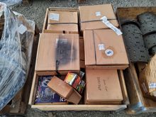 Image of Approx. 16x Brake Discs (Front & Rear Mixture) & 4x Brake Pads