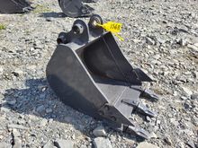 Image of Bucket 18in Wide, 35mm Pins, 110mm Ears, 140mm Centres