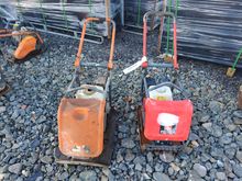 Image of 2x 16" Compaction Plate Spares