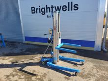 Image of Genie Sla-10 Material Lift