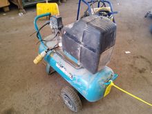 Image of Makita AC1350 110V Compressor