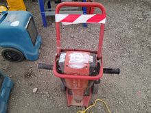 Image of Hilti TE3000 AVR Breaker and Stand