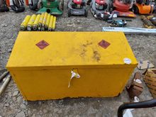 Image of Yellow Site Safe