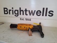 Image of Atlas Copco Tex 230 Pe Handheld Pneumatic Floor Breaker