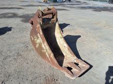 Image of Bucket - Width: 17in | Pins: 65mm | Ears: 250mm | Centres: 340mm