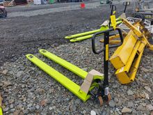 Image of Pramac Lifter Pallet Truck