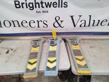 Image of 3x Cat Scanners