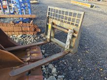 Image of Bobcat 37in Width Skid Steer Forks - 43in Length